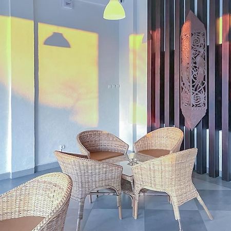 Urbanview Syariah Wisma Annisa Palangkaraya By Reddoorz Exteriör bild